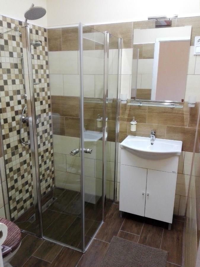 Kerekvar Apartman Jula Exterior foto