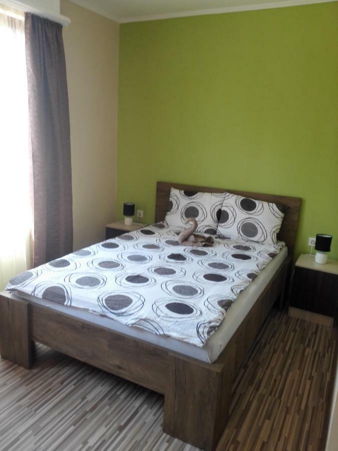 Kerekvar Apartman Jula Exterior foto